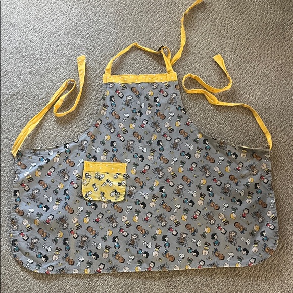 Other - Peanut gang apron